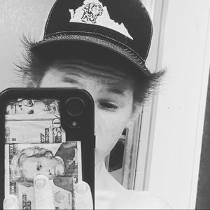 Meet your Posher, Chris